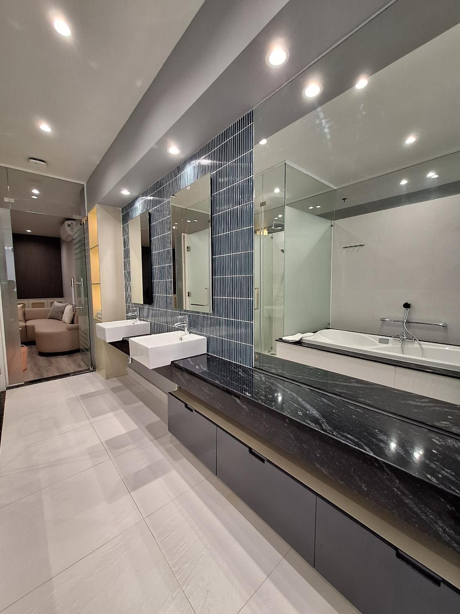 Mcgallery Art - Lucky Residence Suite'S & Apartments Ho Chi Minh City Exterior photo